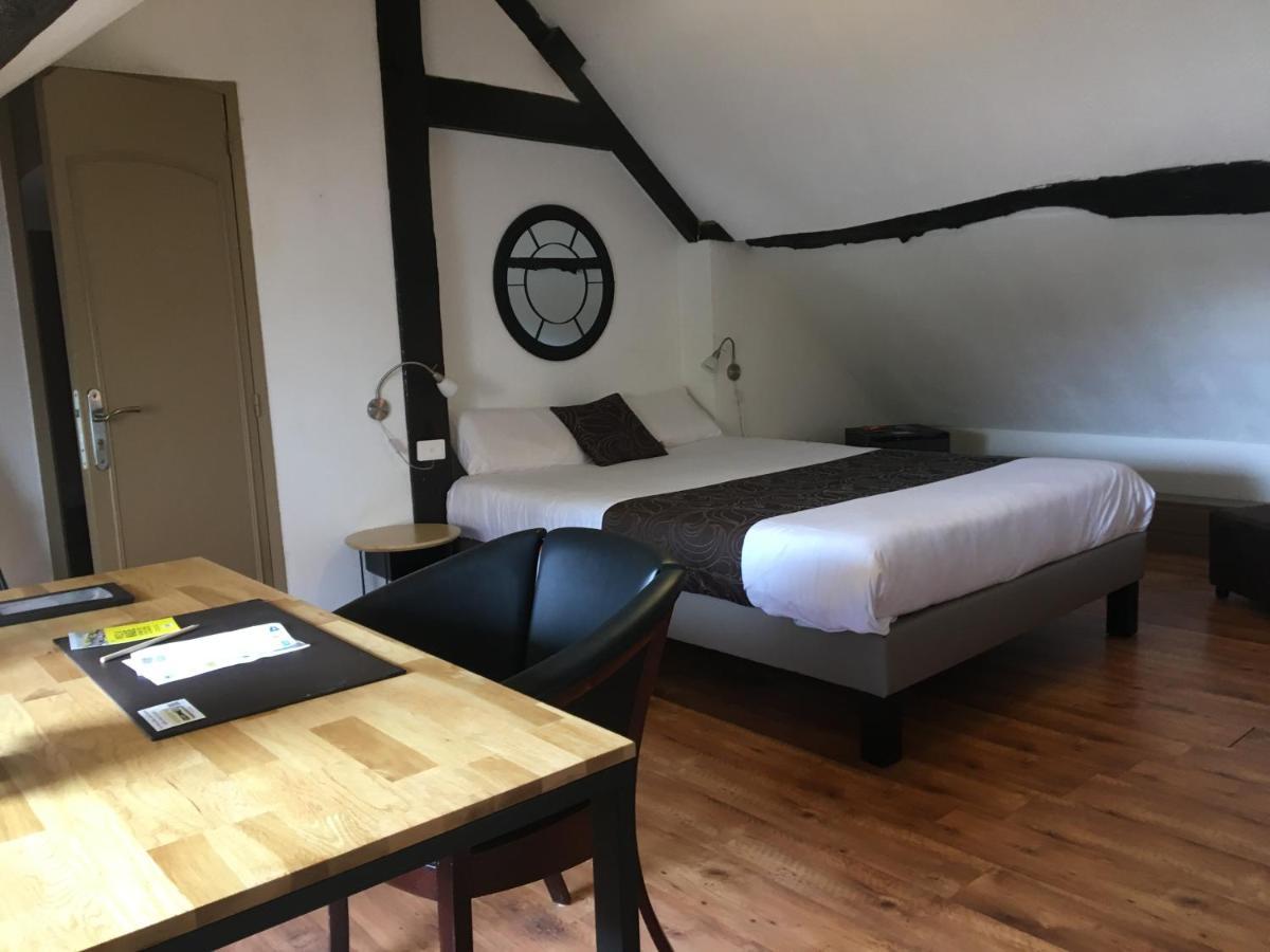 Logis Hotel Oasis Villaines-la-Juhel Buitenkant foto