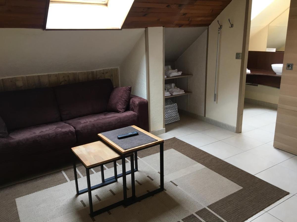 Logis Hotel Oasis Villaines-la-Juhel Buitenkant foto