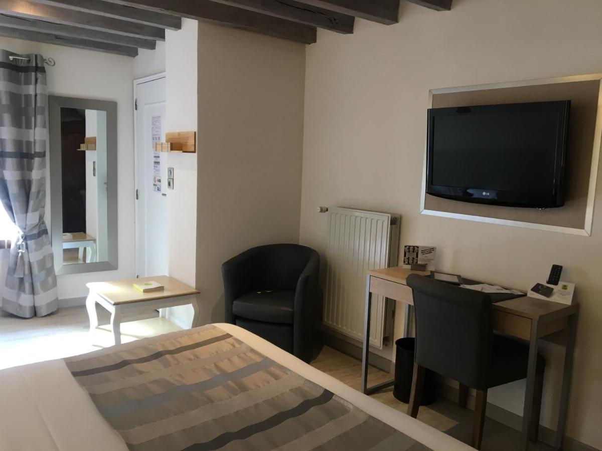 Logis Hotel Oasis Villaines-la-Juhel Buitenkant foto