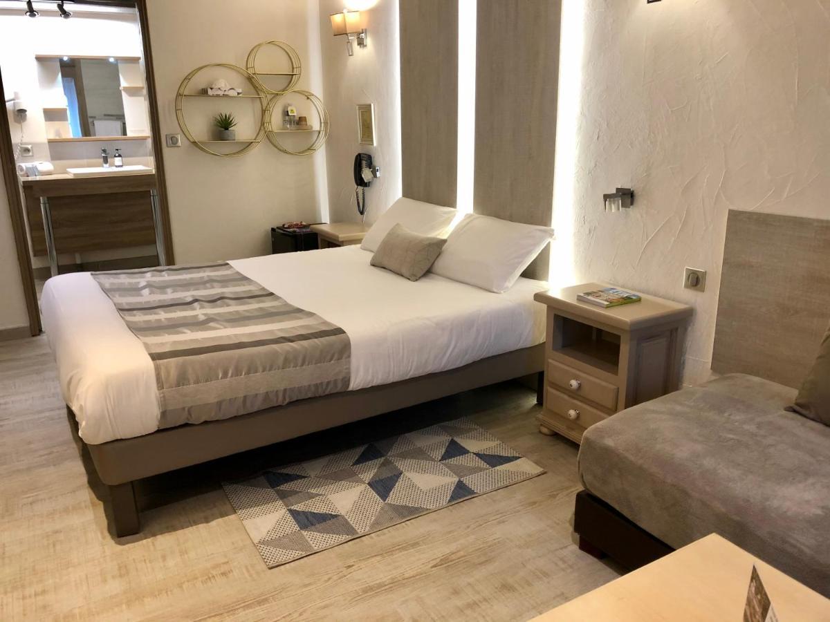 Logis Hotel Oasis Villaines-la-Juhel Buitenkant foto