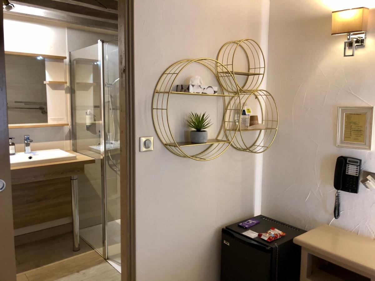 Logis Hotel Oasis Villaines-la-Juhel Buitenkant foto