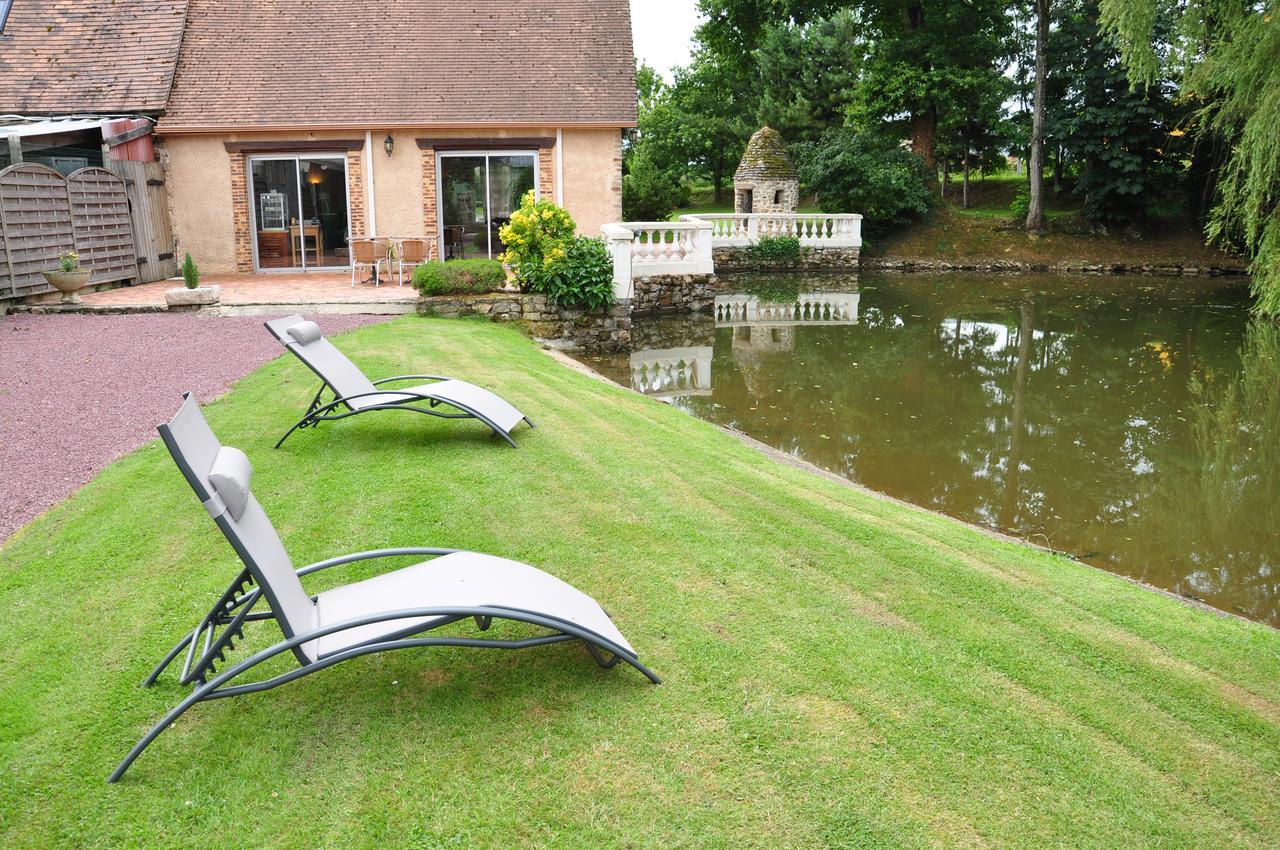 Logis Hotel Oasis Villaines-la-Juhel Buitenkant foto